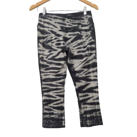 Nike Capri Leggings Womens S Tie Dye Gray White Dri Fit Athletic Athleisure - Picture 2 of 7